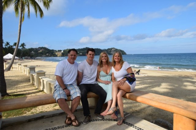 _robb_cam_victoria_lyndsey2.jpg