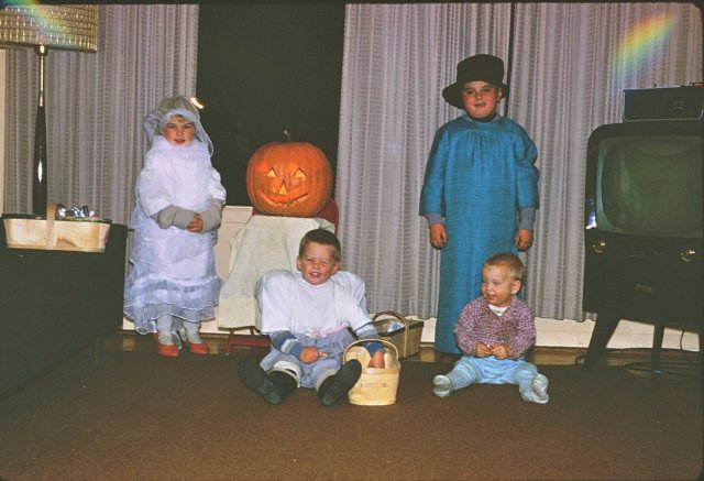 janicerobbjamiechrishalloween2.jpg