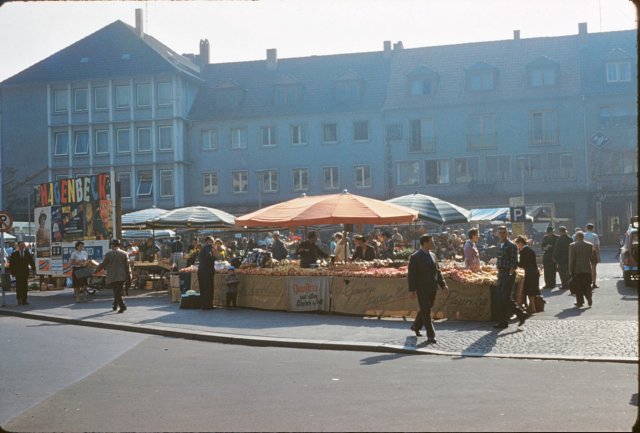 zwiebruckentownsquare.jpg