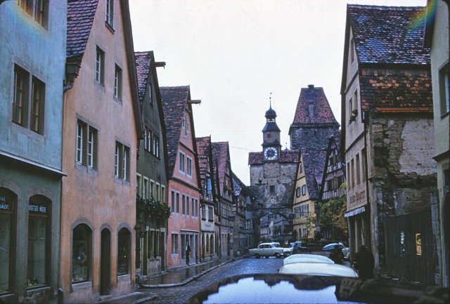 rothenbergmedievalwalledtown.jpg