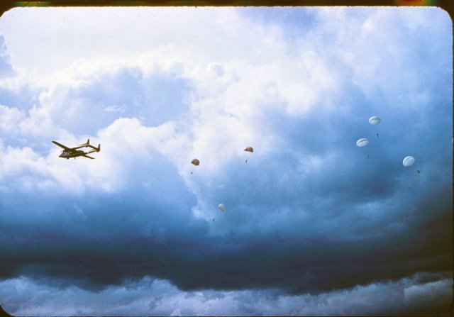 copyof1958penholdafdayparadrop.jpg